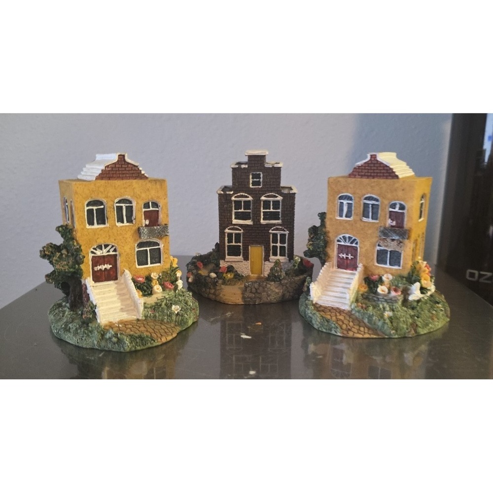 K'S Collectable Lot Of 3 House Decorative‎ Figure 3.5" Vintage Village House